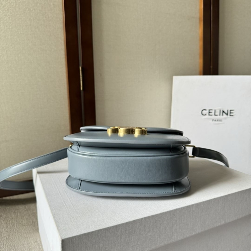 Ce1i*e triomphe bags